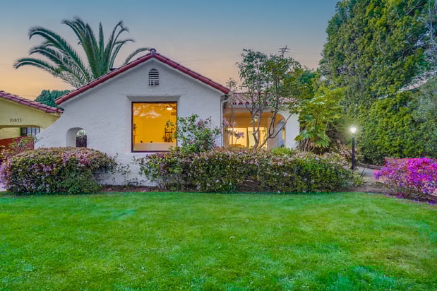 Images Carol Anne Mills - Realtor in Rancho Palos Verdes and San Pedro