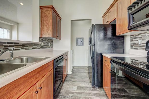 Images Webster Green Apartment Homes