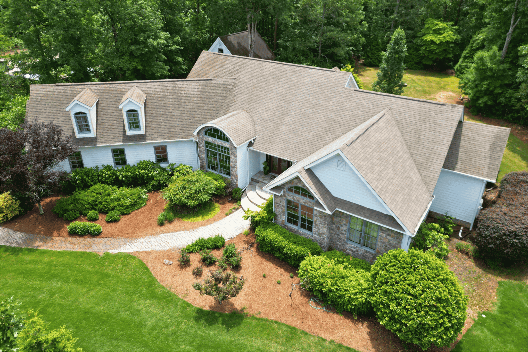 Protect your Northwest Georgia estate's curb appeal and longevity with our low-pressure exterior soft washing services.