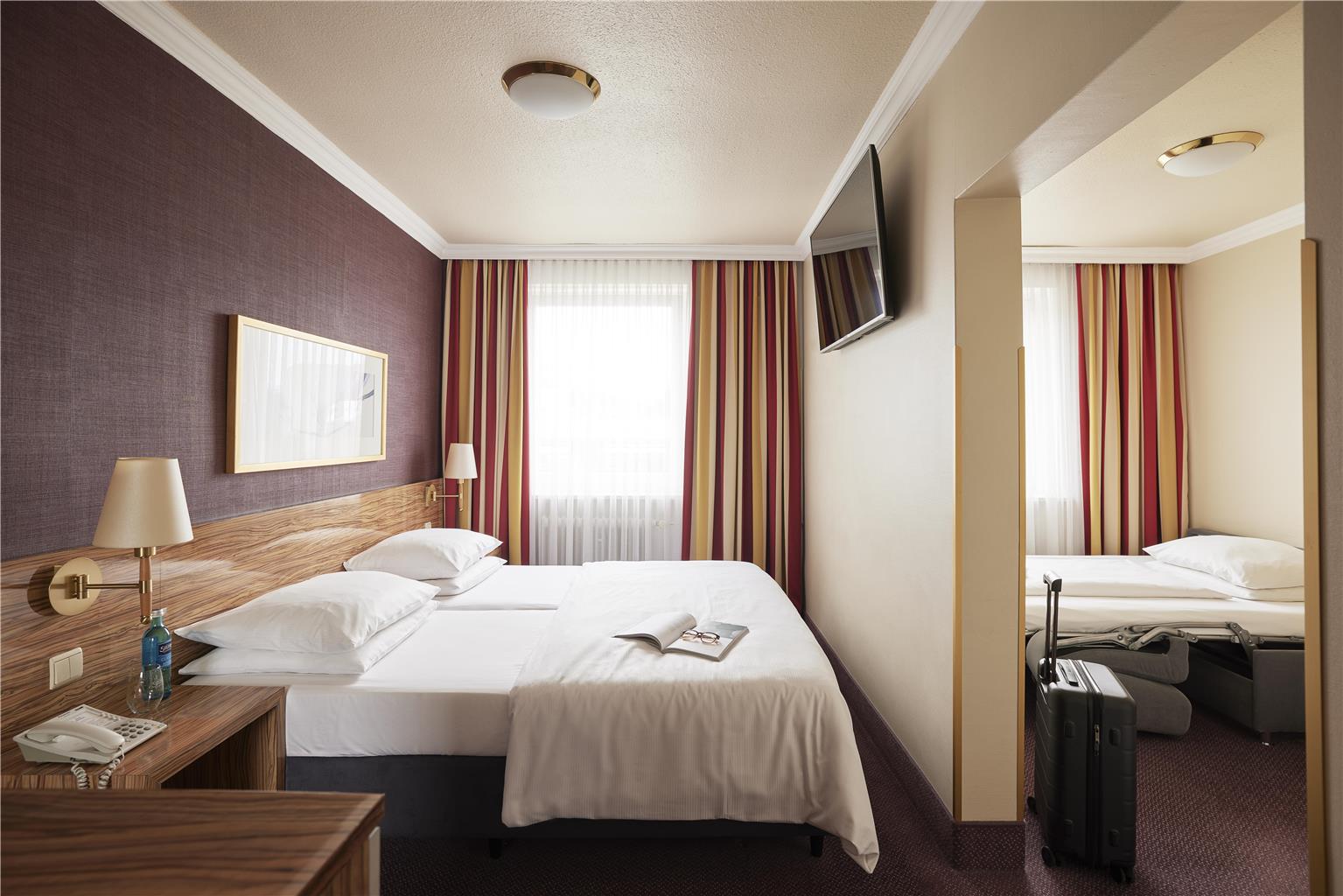 Best Western Raphael Hotel Altona, Praesident-Krahn-Strasse 13 in Hamburg