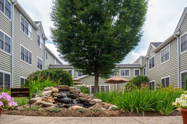 Images Benchmark at Ridgefield Crossings