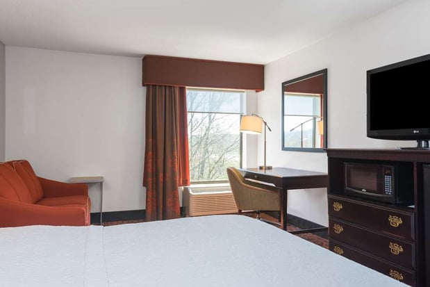 Images Hampton Inn Parkersburg-Mineral Wells