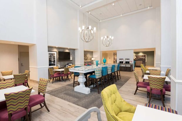 Images Hampton Inn & Suites Chicago Schaumburg