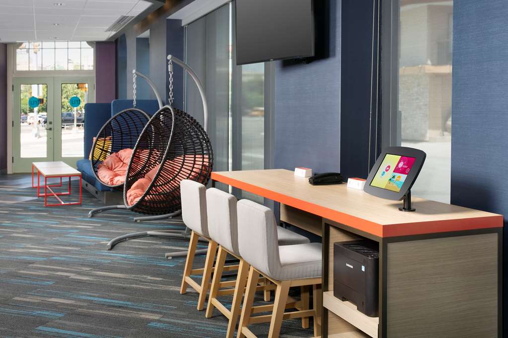 Tru by Hilton San Antonio Downtown Riverwalk