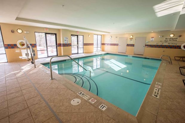Images Hampton Inn & Suites Tilton