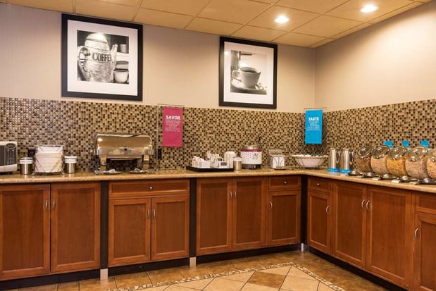 Images Hampton Inn & Suites East Lansing/Okemos