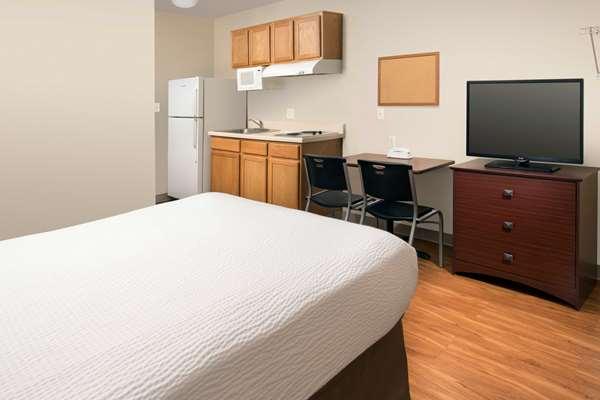 Images WoodSpring Suites Kansas City Mission