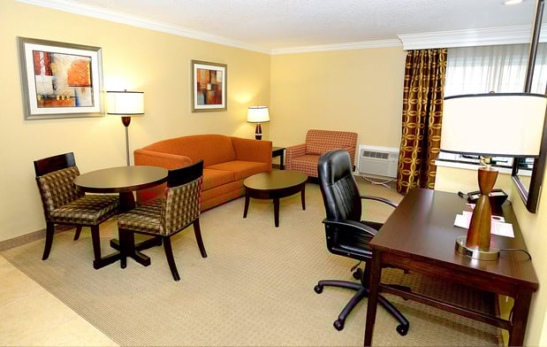 Images Holiday Inn & Suites San Mateo-San Francisco SFO by IHG