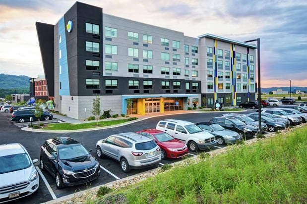 Images Tru by Hilton Pigeon Forge