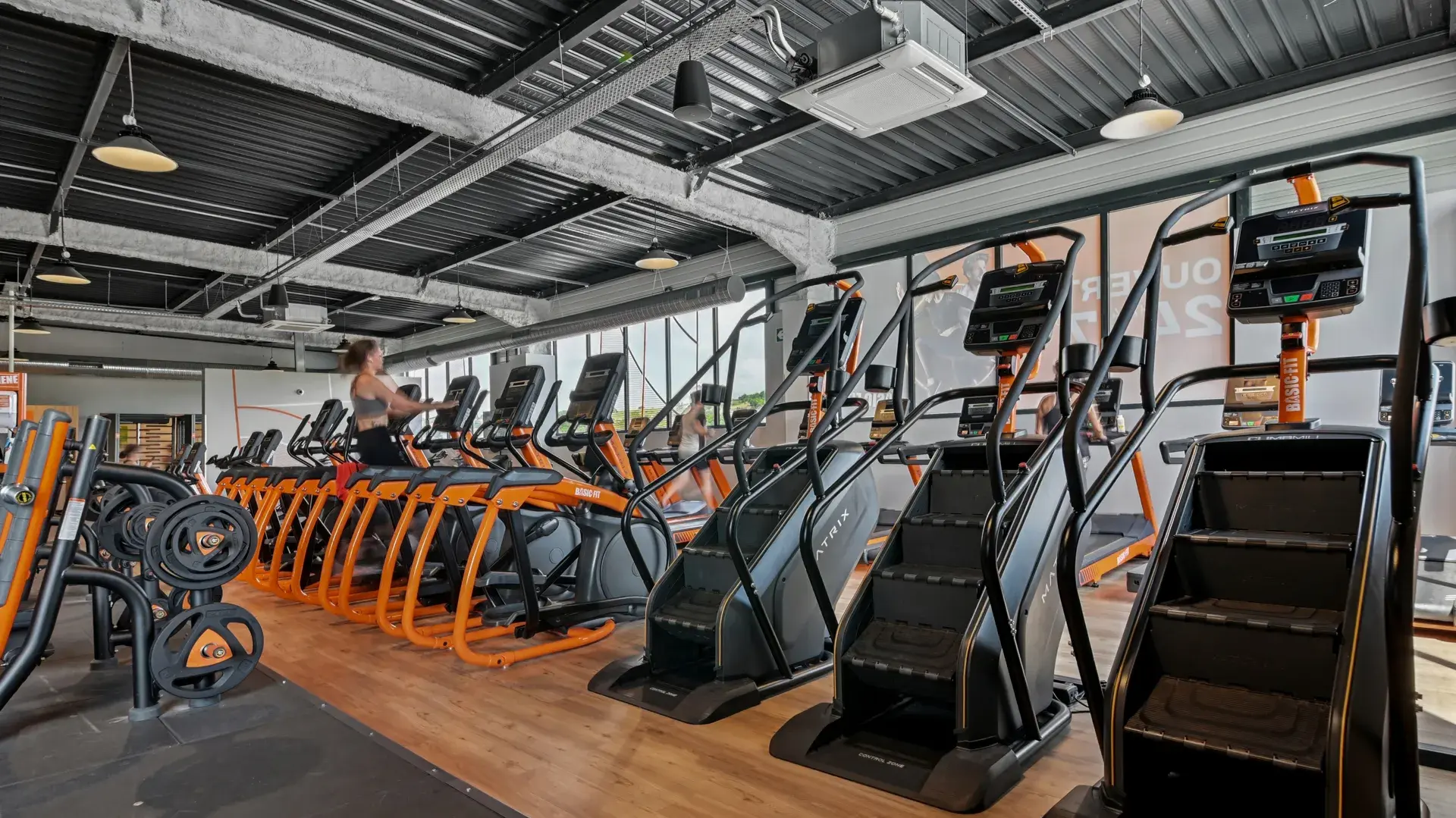 Images Basic-Fit 24/7