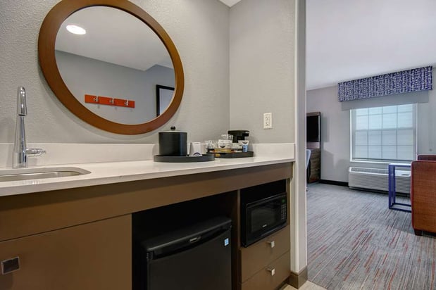 Images Hampton Inn & Suites Yonkers