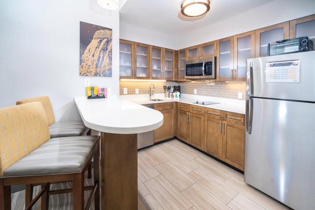 Images Staybridge Suites Summerville - Charleston Area by IHG