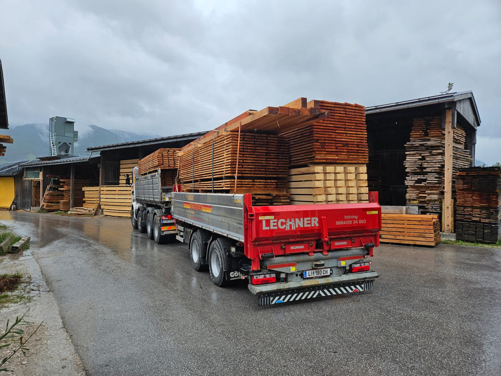 Bild 3 von Lechner Transporte