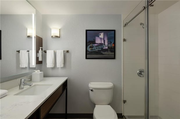 Images Hilton Garden Inn Cleveland Airport