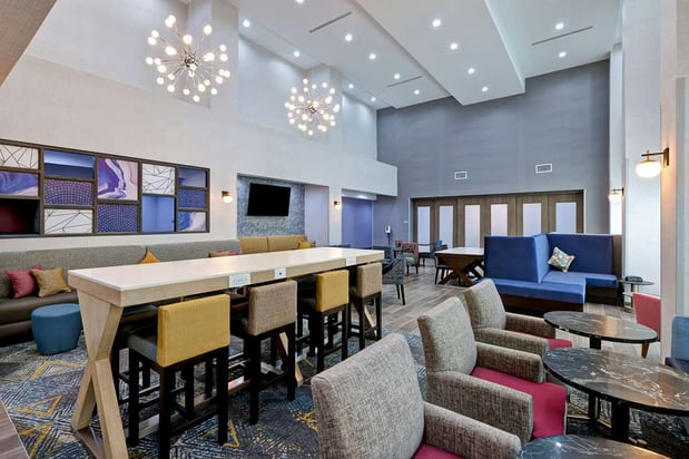 Images Hampton Inn & Suites Houston East Beltway 8