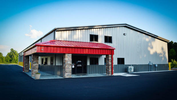 Images Larry's Automotive