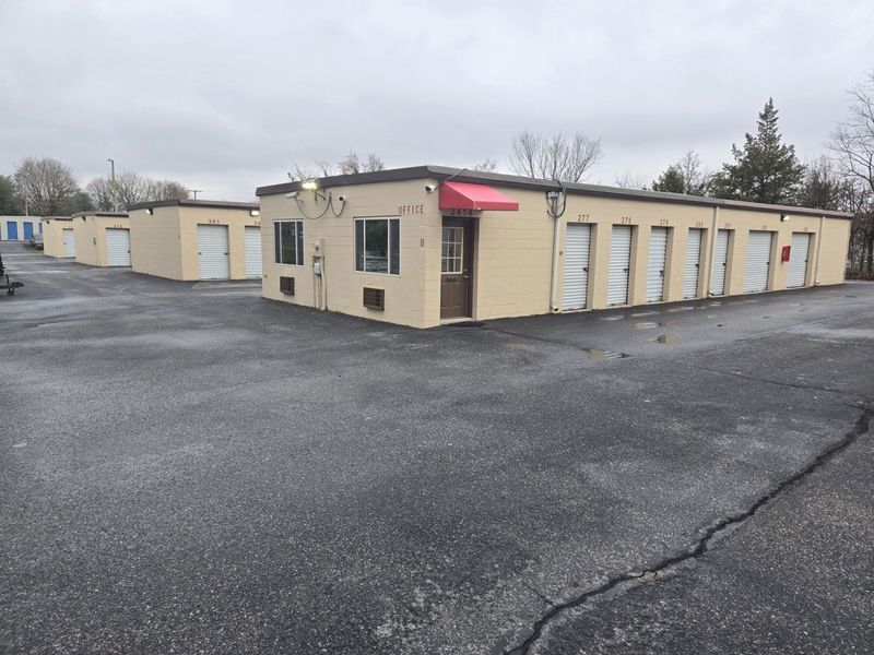 Images Extra Space Storage