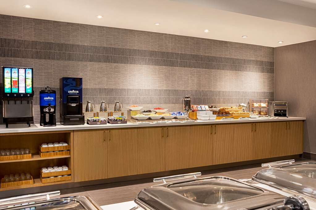 Images DoubleTree by Hilton Pointe Claire Montreal Airport West