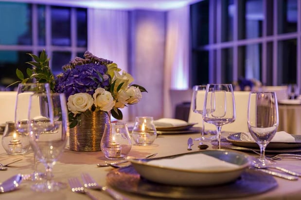 Images Carte Hotel San Diego Downtown, Curio Collection by Hilton