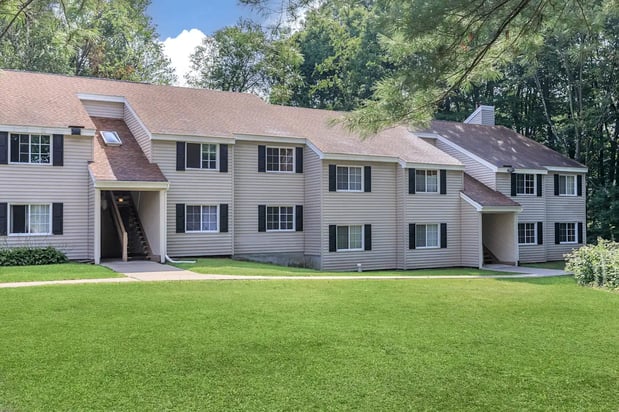 Images Foxrun Apartments
