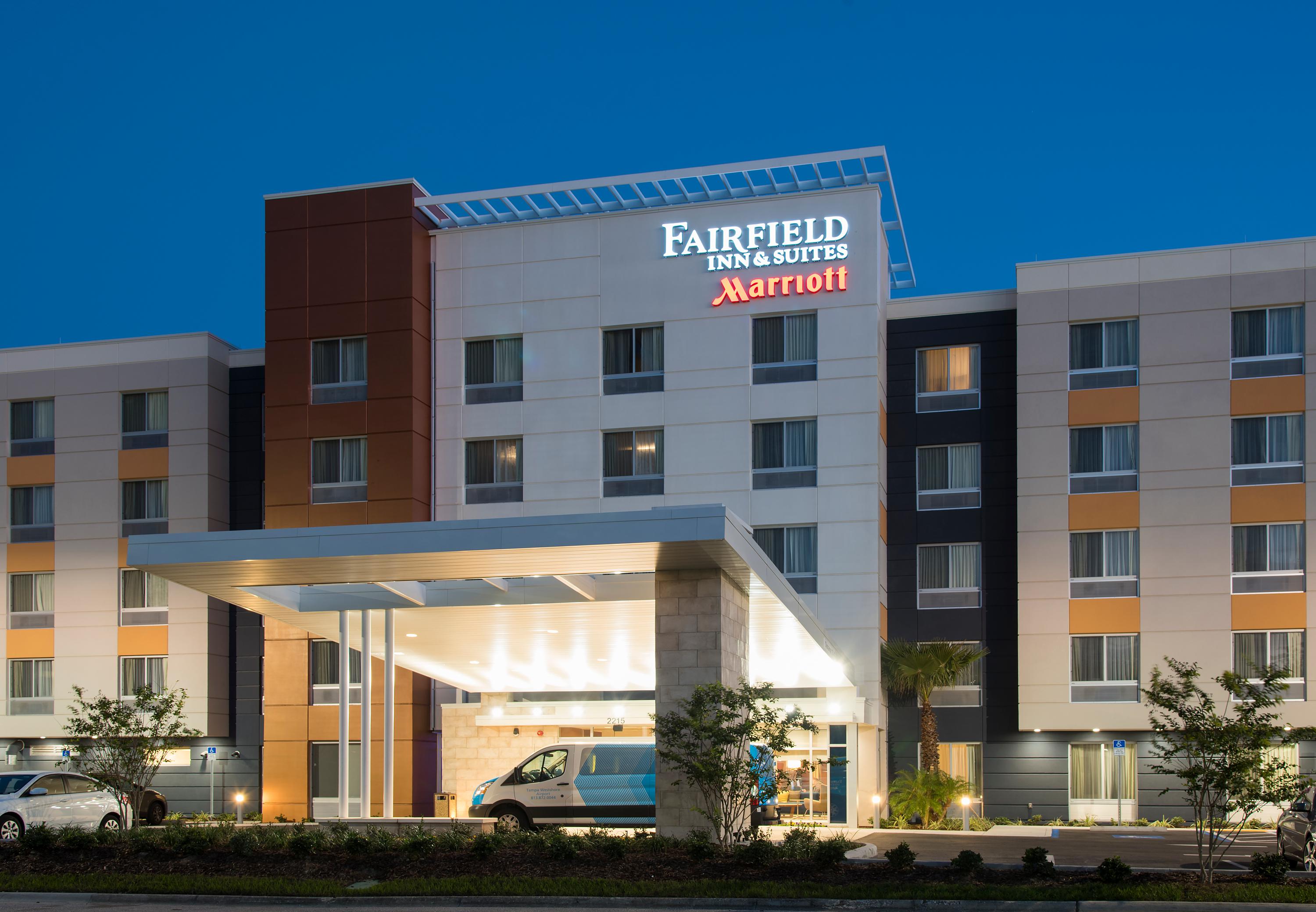 how far is the kansas city airport from fairfield inn by marriott downtown