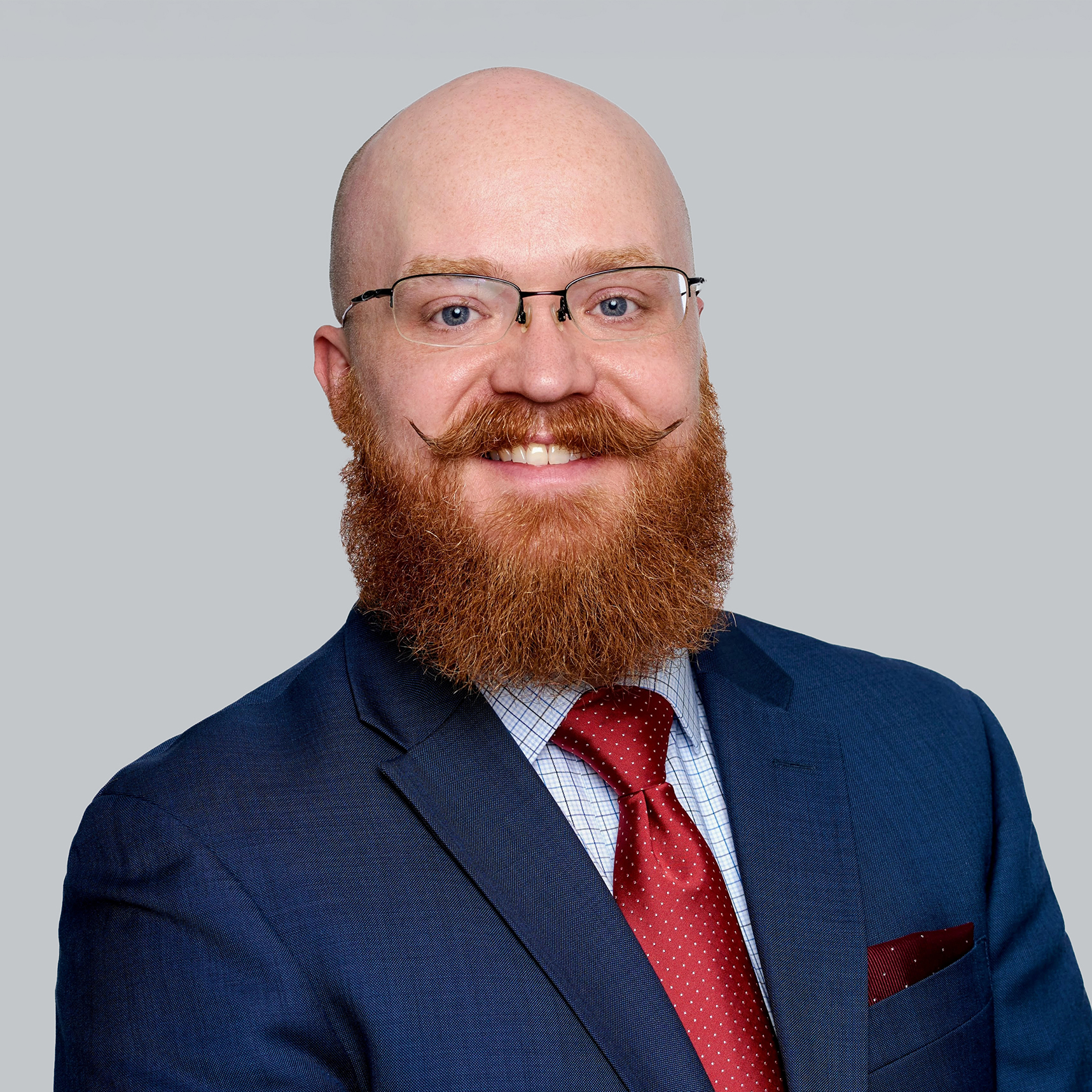 Headshot of Robert Long