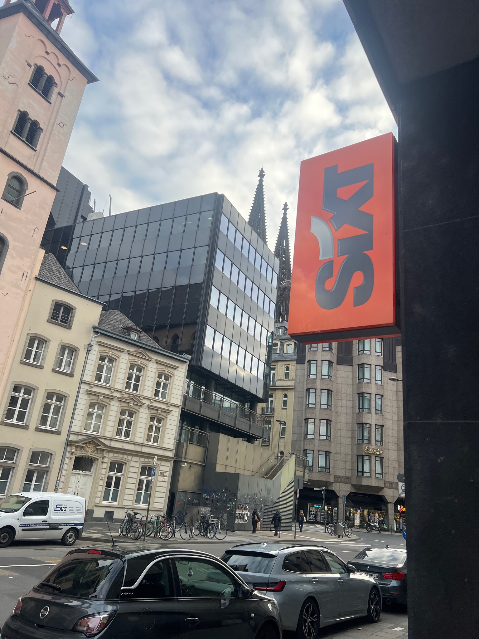 SIXT Autovermietung Köln Hauptbahnhof, Trankgasse 11 im Hbf in Köln