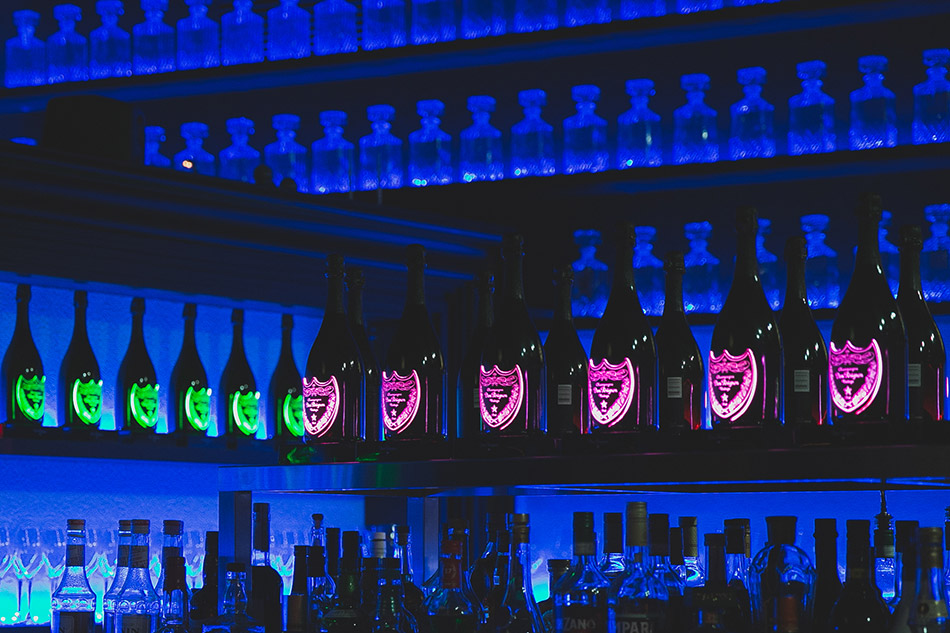Images R3 Club Lounge