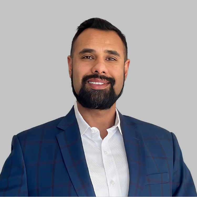 Headshot of Colin Dasanjh, a wealth advisor at Chase