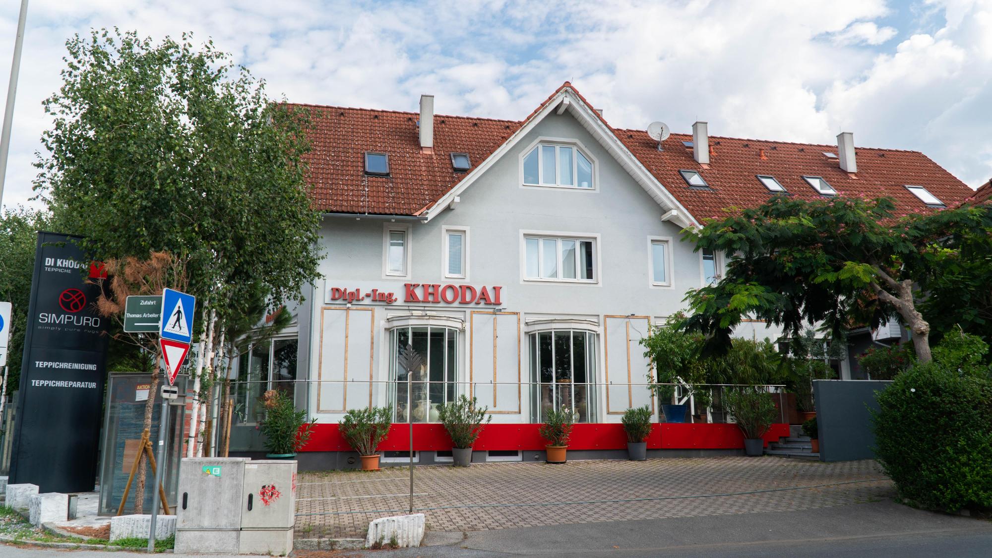 Bild 69 von Teppiche Dipl. Ing. Khodai GmbH - Teppichreinigung