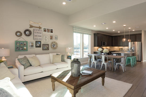 Images Beazer Homes Amira Heritage Collection