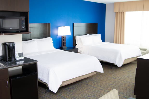 Images Holiday Inn Express & Suites Bakersfield Airport by IHG