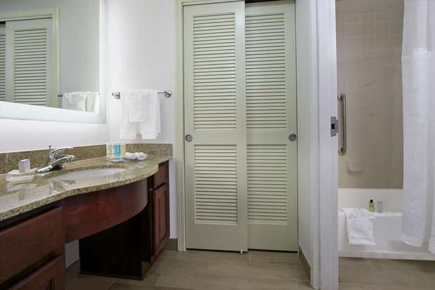 Images Homewood Suites by Hilton Ft.Lauderdale Airport-Cruise Port