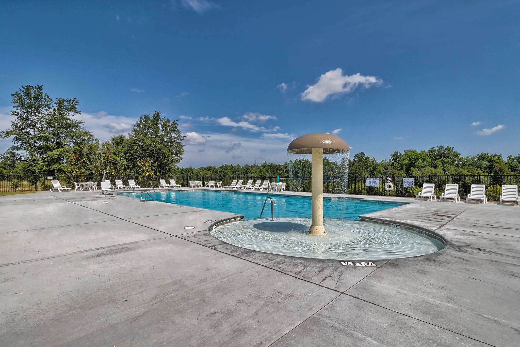 The Remmington - Amenity Center Pool