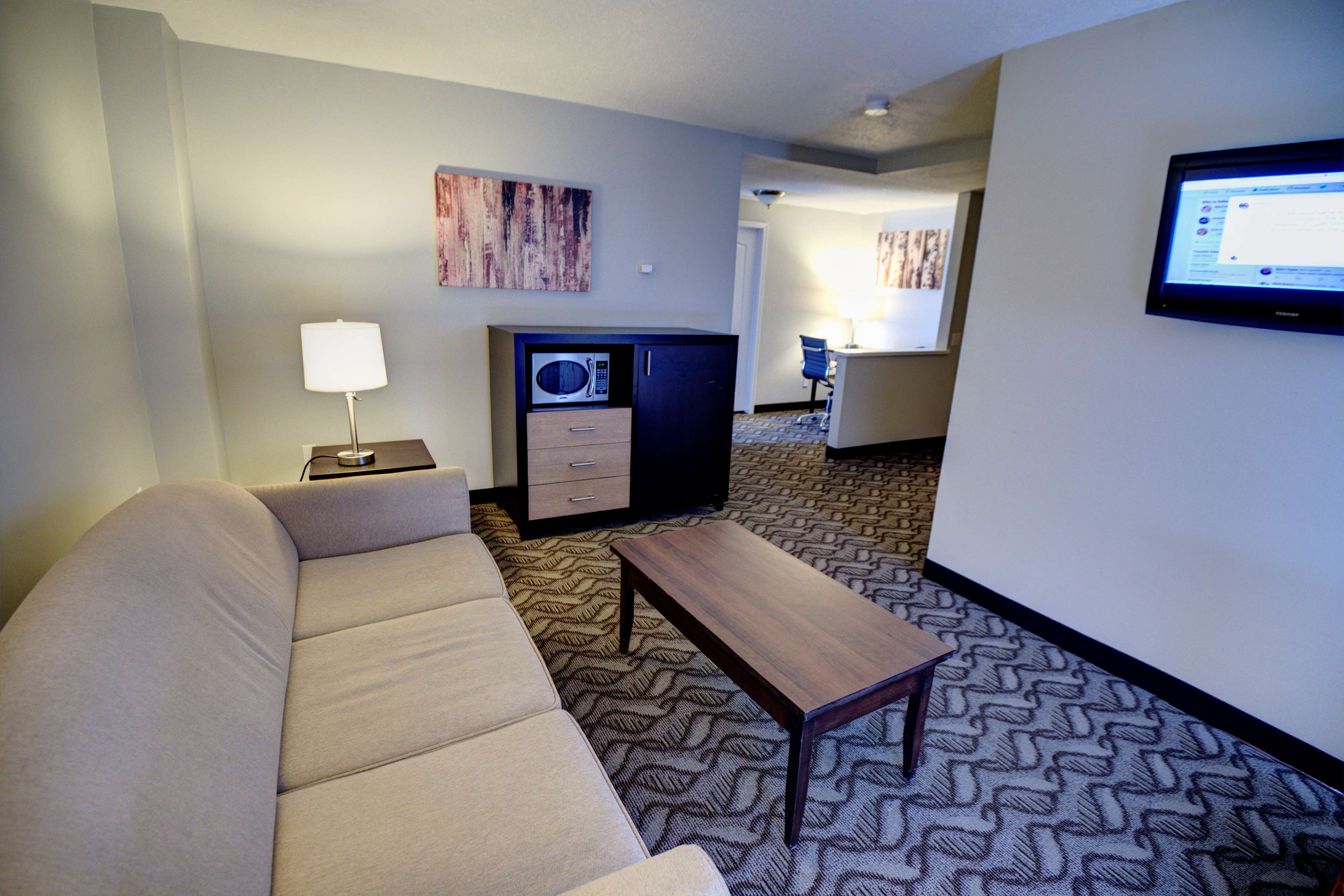 Best Western Airdrie in Airdrie: King Suite with Separate Living Room