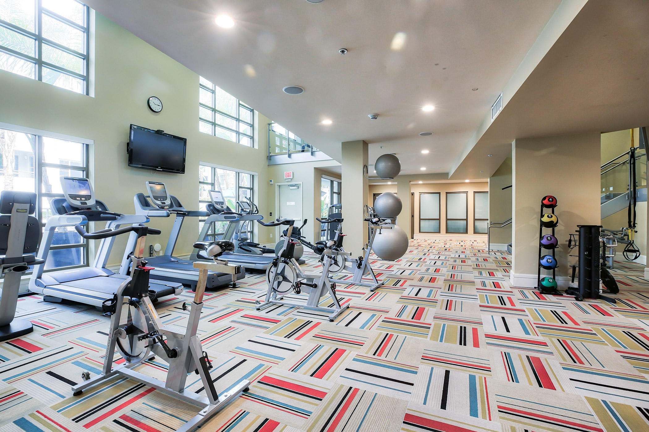 Fitness Center 5550 Wilshire at Miracle Mile by Windsor Apartments Los Angeles (844)363-6526
