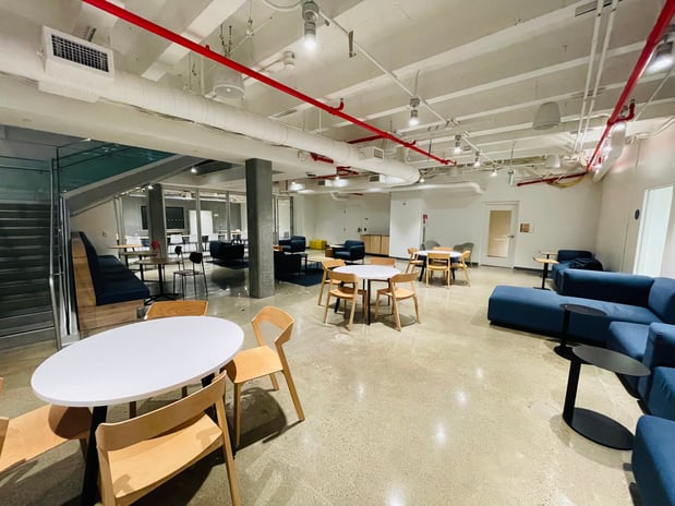 Images Capital One Café
