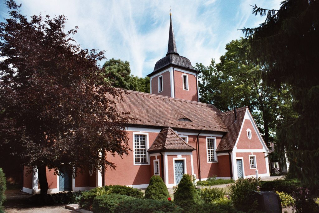 Kirche Falkenrehde - Pfarrsprengel Falkenrehde, Potsdamer Allee 37 in Ketzin