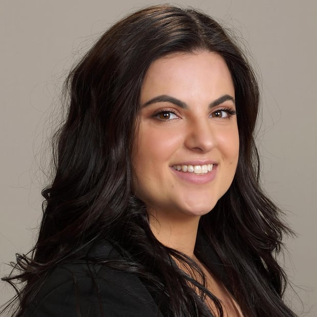 Images Edward Jones - Financial Advisor: Chelsea T Hanlon, WMCP®