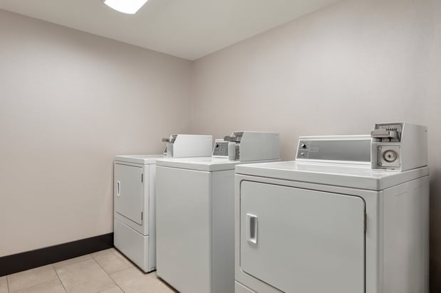 Images Holiday Inn Virginia Beach - Norfolk by IHG