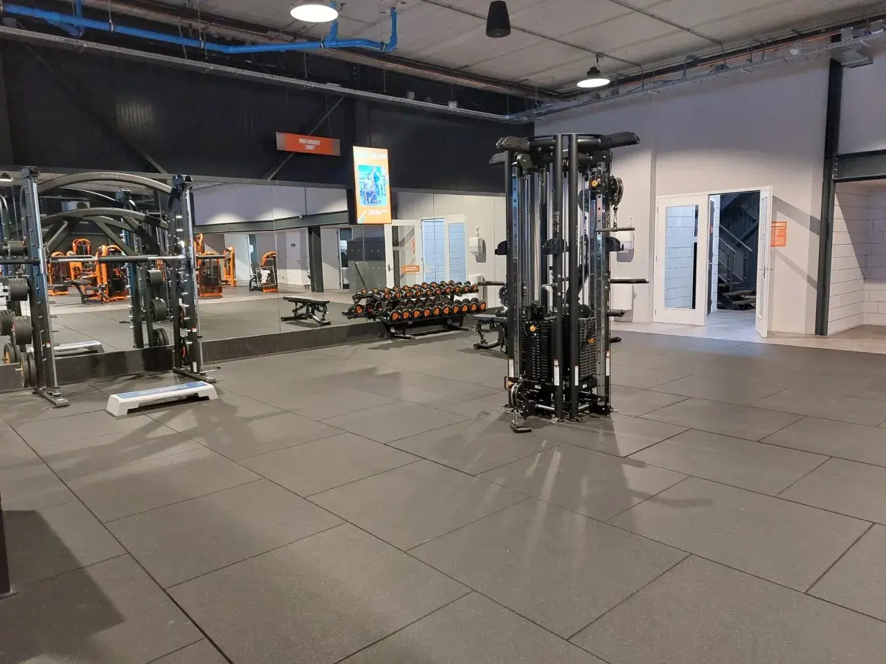 Foto's Basic-Fit 24/7