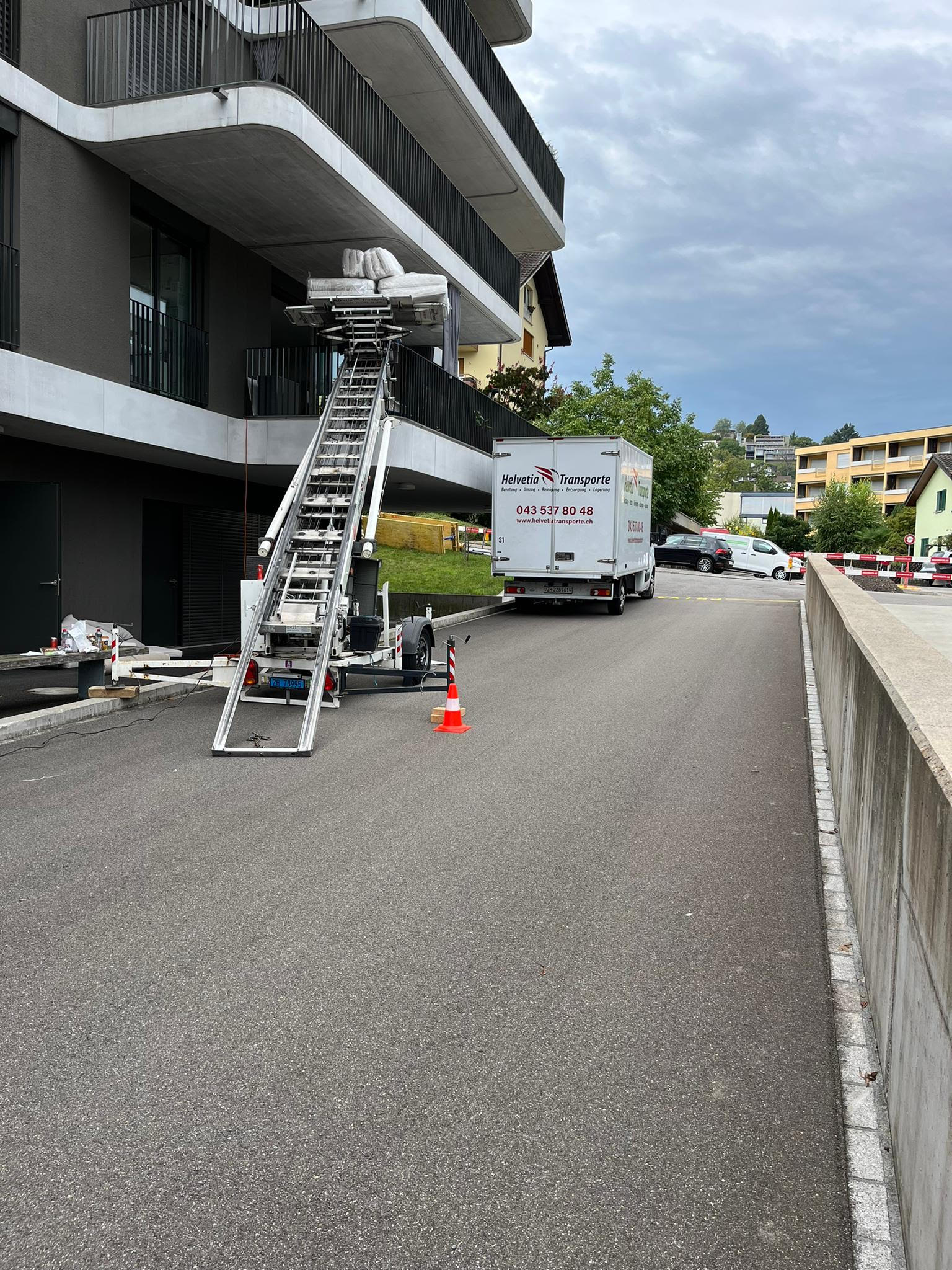 Helvetia Transporte & Umzüge AG, Trockenloostrasse 37 in Regensdorf - Zürich