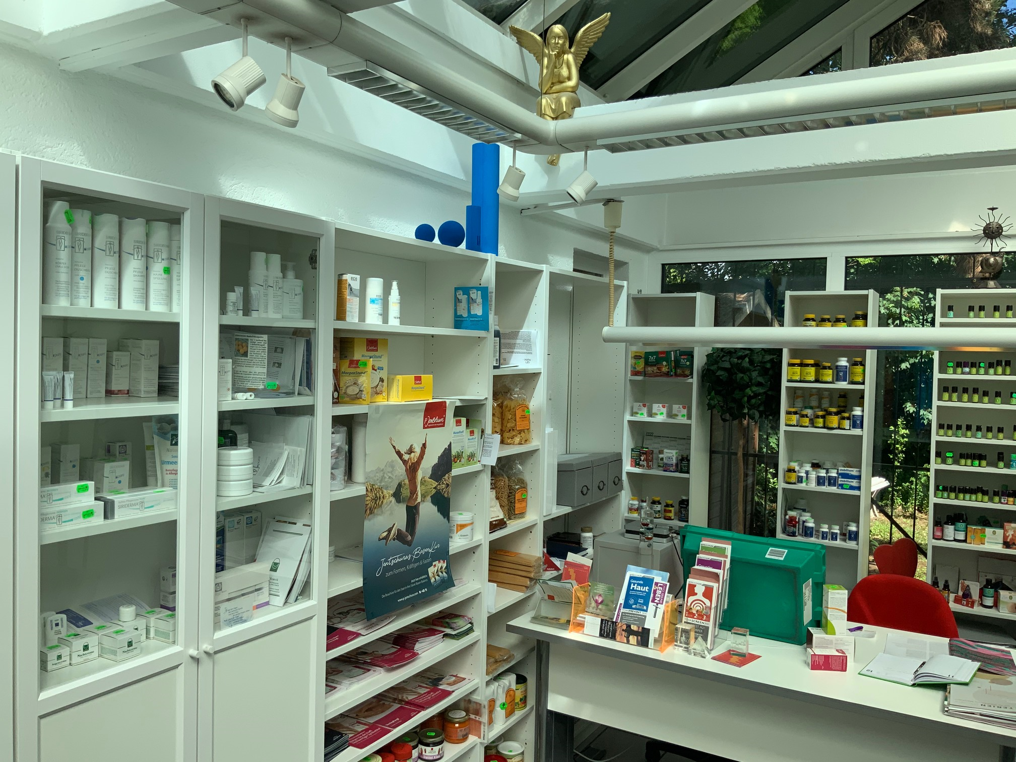 Biotheke Dr.phil.nat. Gisela Unkrich Heilpraktikerin, Am Brückweg 21 in Rüsselsheim am Main