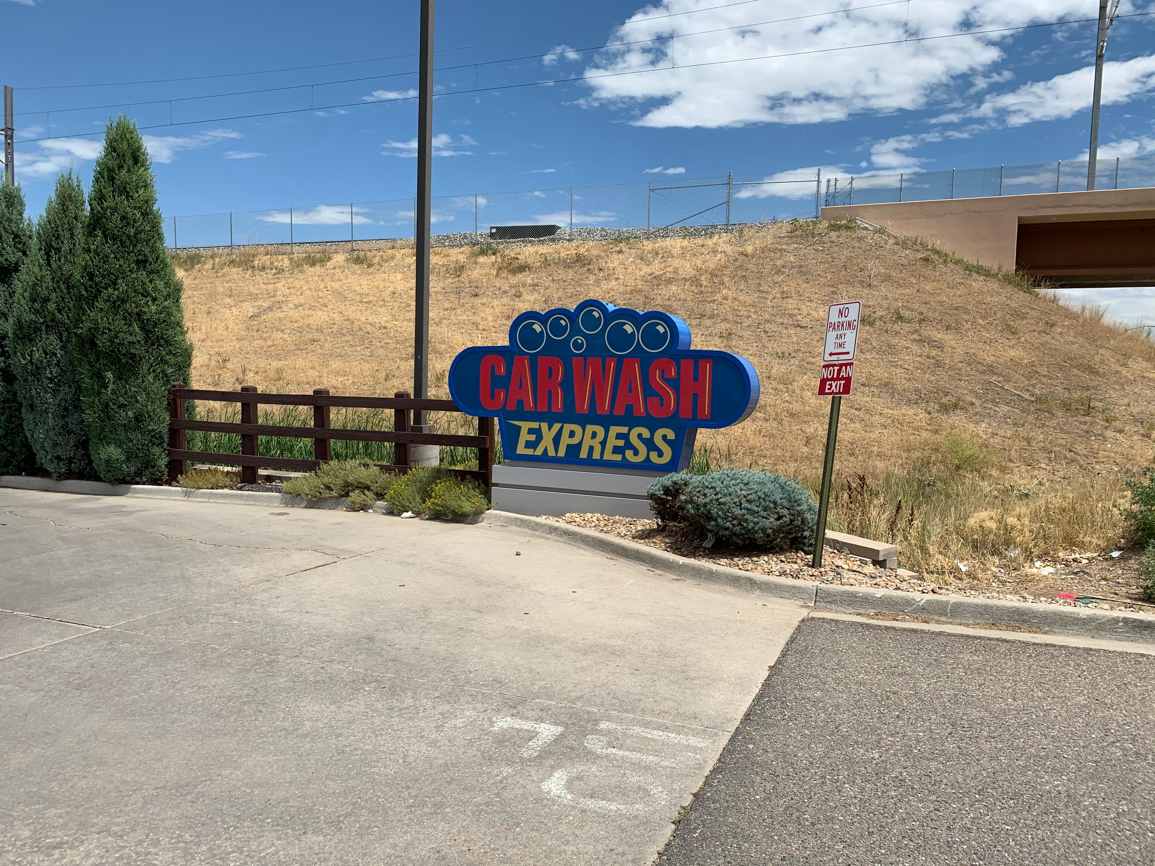 Car Wash USA Express - Northglenn Photo