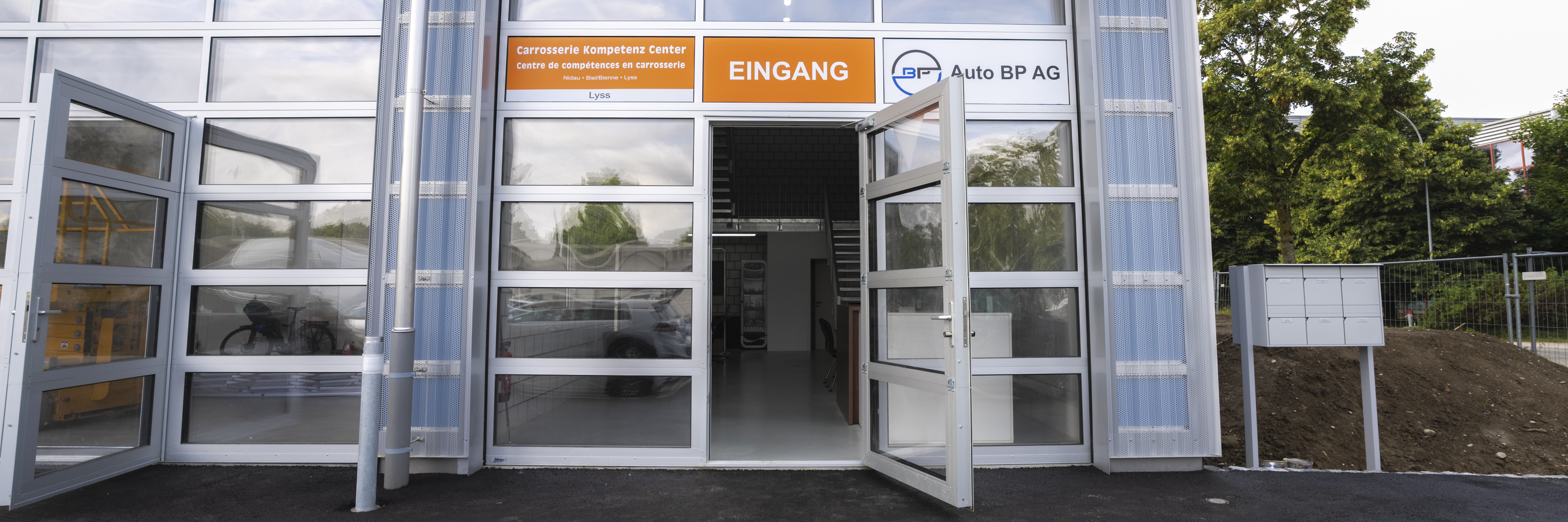 Bilder Carrosserie Kompetenz Center Lyss AG
