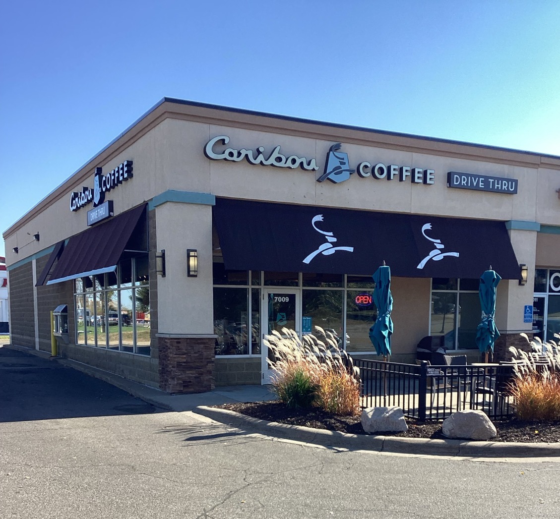 Storefront of the Caribou Coffee at 7009 10th Street North in Oakdale