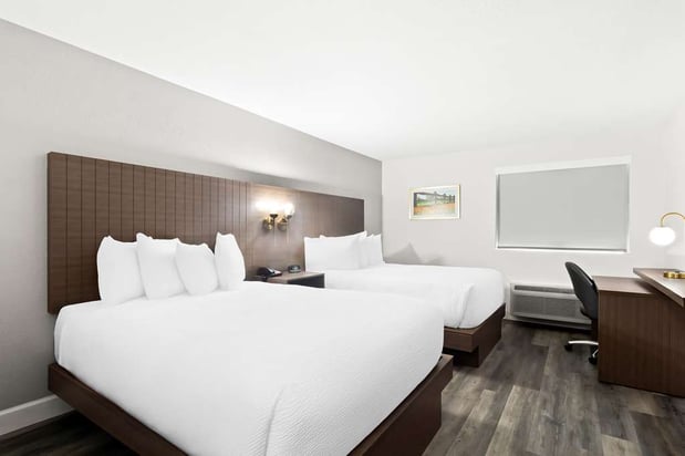 Images SureStay by Best Western Groves