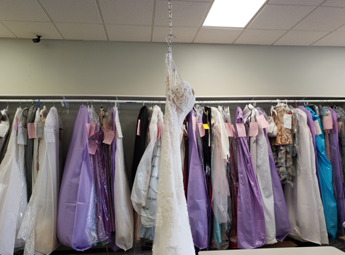Diana's alteration serves all kinds of clothing.