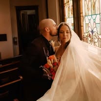 Liv Gracefully Blooms Image