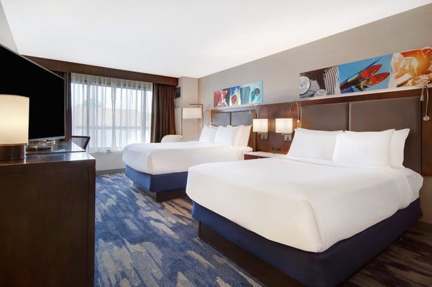Images Crowne Plaza Auburn Hills by IHG